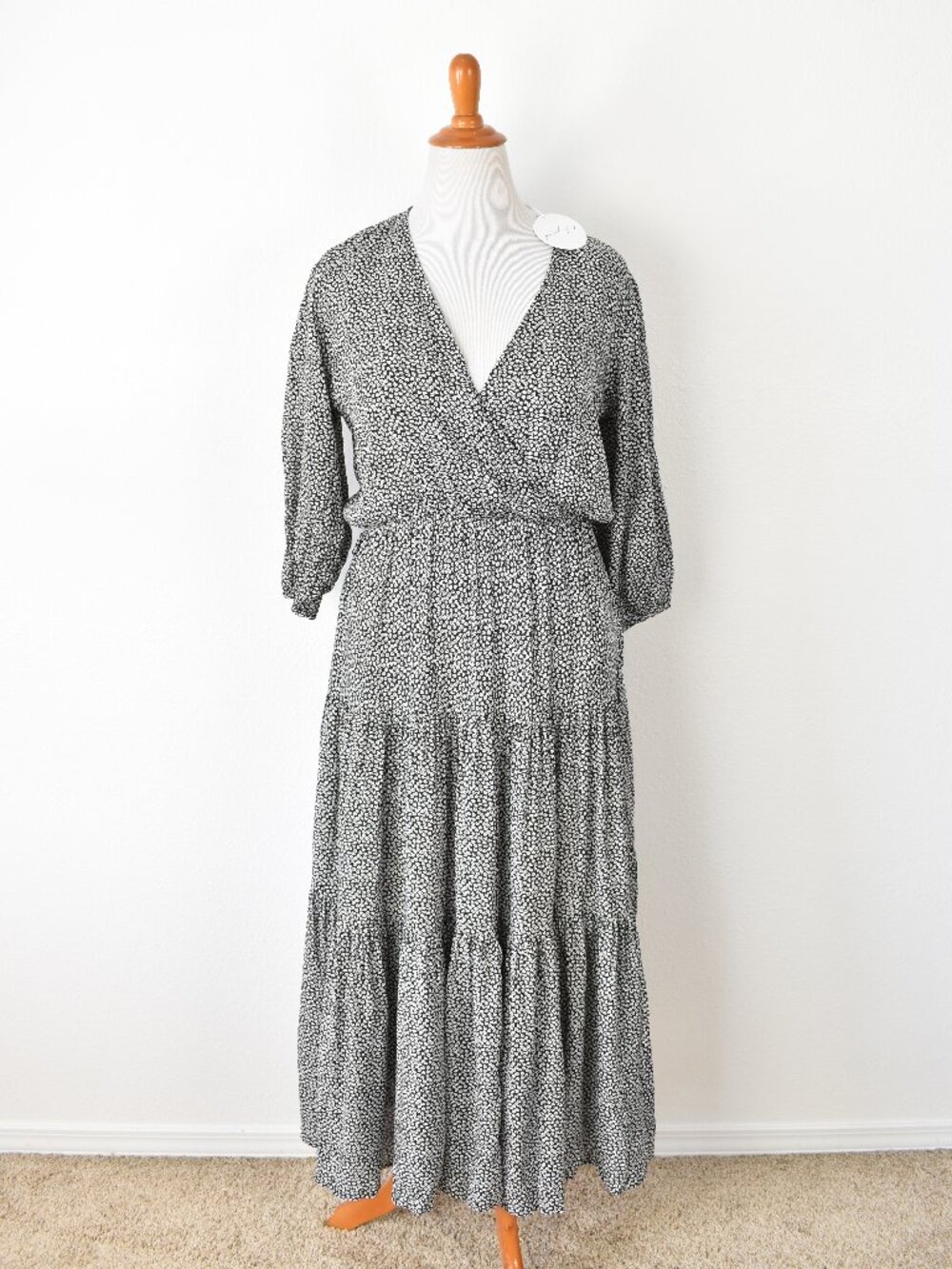 Petal & Pup Hadyn Black and White Faux Wrap Maxi Dress NEW - 10 - Picture 1 of 10